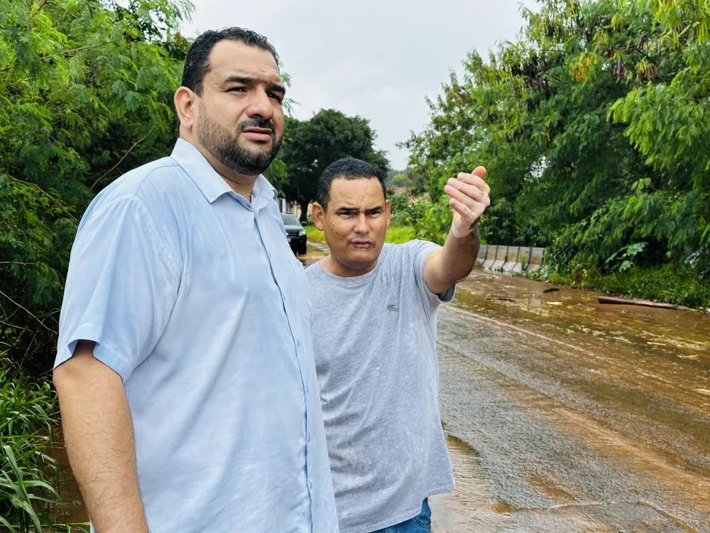 Vereador Wilson Lands acompanha secretário da SISEP em vistoria emergencial na região do Jardim Los Angeles