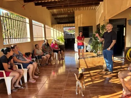 Vereador Leinha acompanha moradores e vistoria pontos de alagamento no Jardim das Meninas